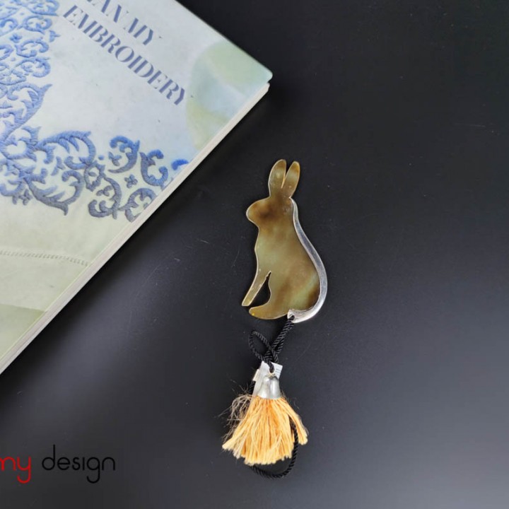  Sitting bunny horn bookmark